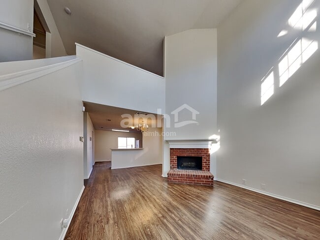 Photo - 214 High Pointe Ln