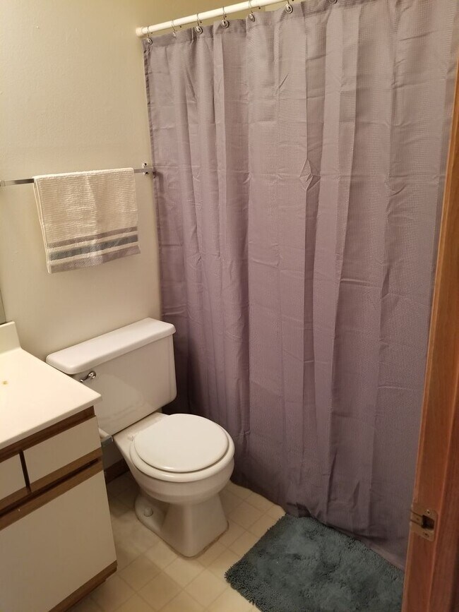 Photo - Cozy One Bedroom Loft Available NOW! Unidad 1617-309