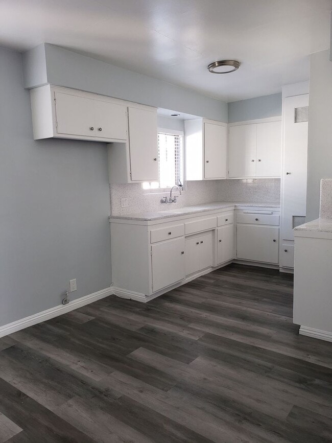 Photo - 3384-3386 Martin Luther King Jr Blvd