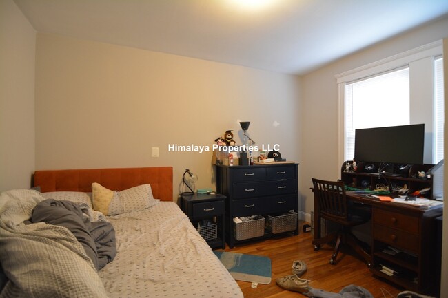 Photo - 222 Calumet St Apartment Unit 2