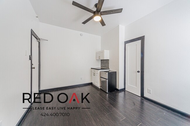 Photo - 5849 Sunset Blvd Unidad 323