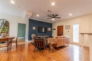2415 Durwood St