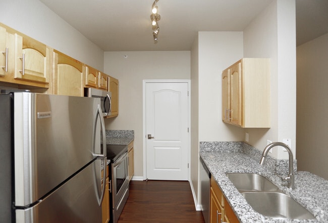 2HAB, 2BA - 1220 ft²