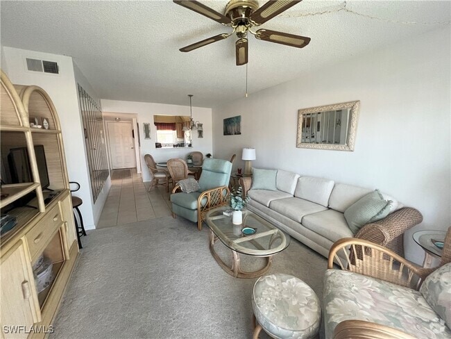 Building Photo - 4346 27th Ct SW Unit 206 Rental