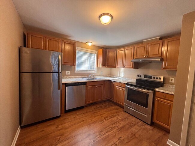 Photo - 39471 Jefferson Ave