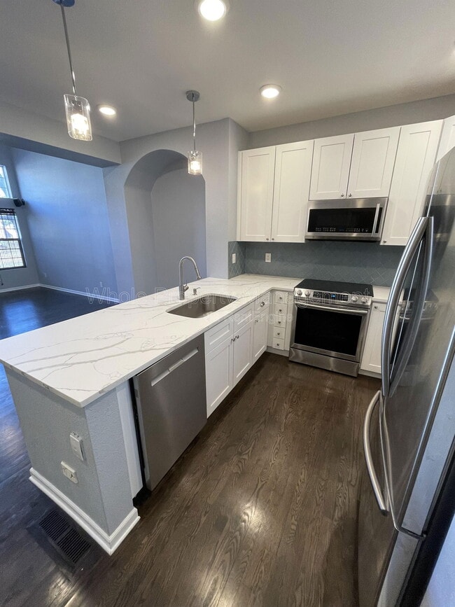 Photo - 2737 W Greens Dr