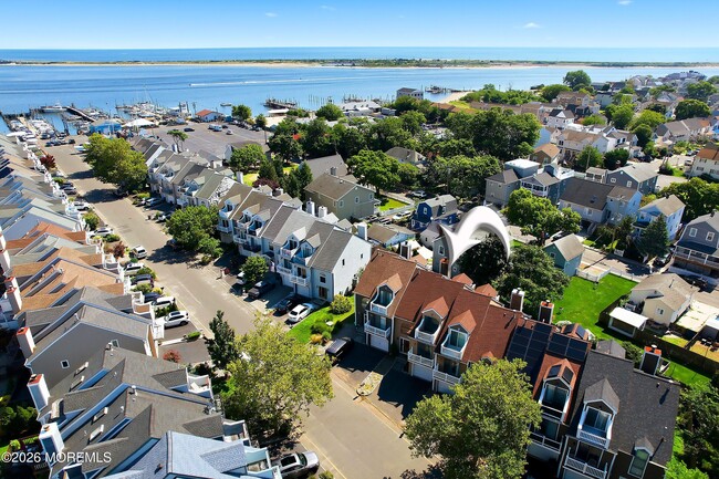 Photo - 137 Marina Bay Ct