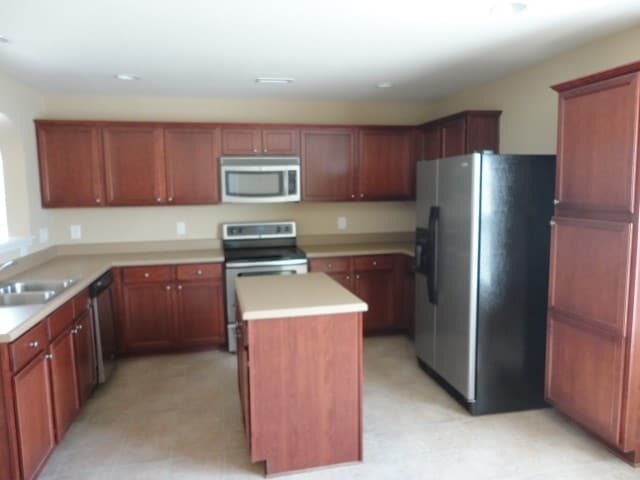 Photo - 1002 Collington Dr