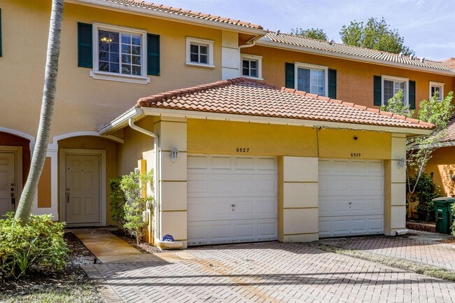 Building Photo - 6527 Catalina Ln