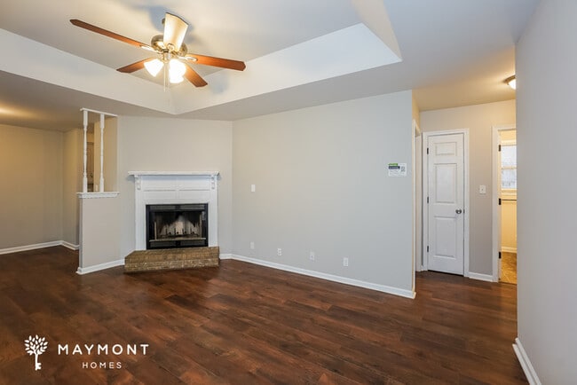 Photo - 731 Inver Ln