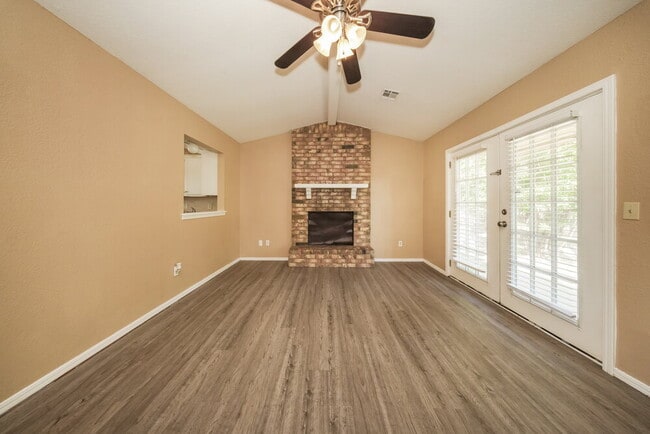 Photo - 9705 Oaktree Terrace