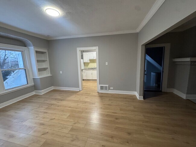 Photo - 3445 East Blvd Unit 2