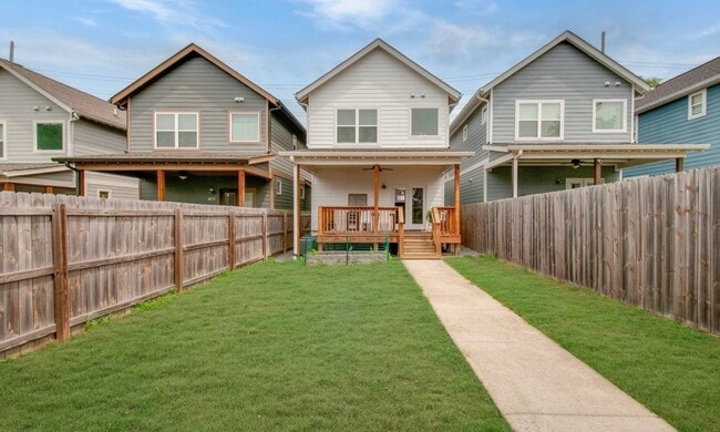5411 Louisiana Ave