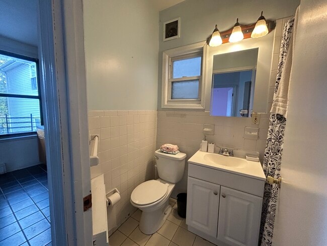 Photo - 318 71st St Unidad 318 71 St