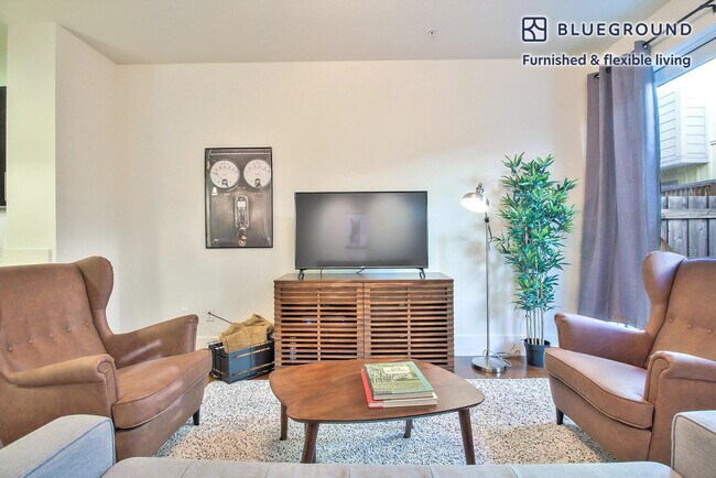 Photo - 821 Altaire Walk