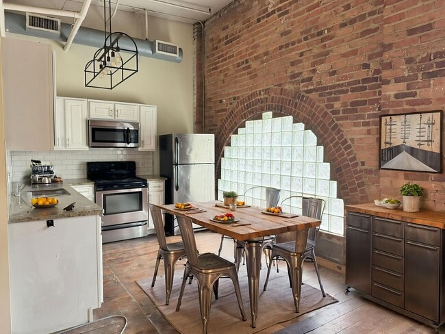 Photo - Farmer's Exchange Athens