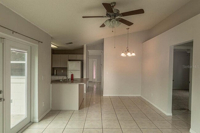 Photo - 233 E Gardenia Dr