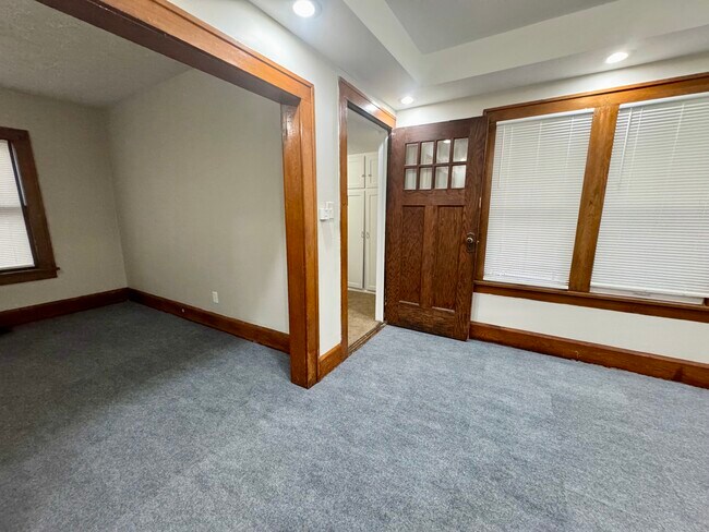 Photo - 1118 Ardmore Ave SW