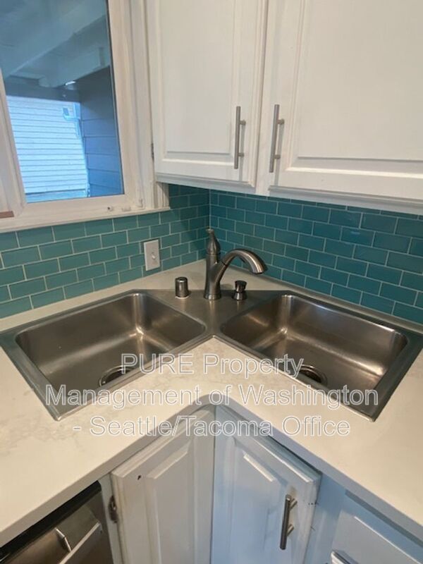 Photo - 2205 S Melrose St