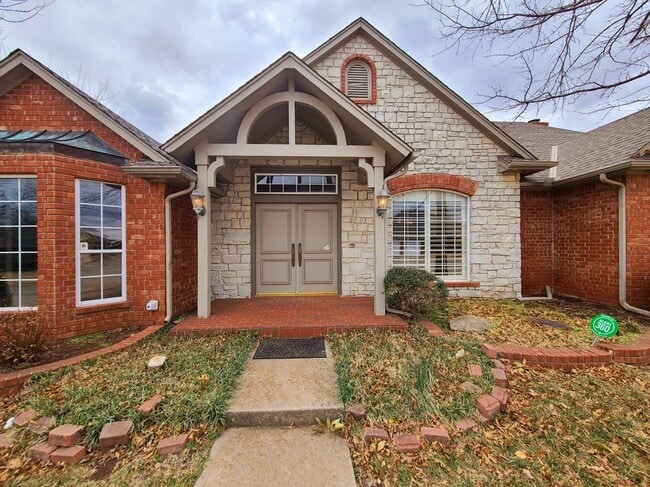 Photo - 5604 NW 106th St