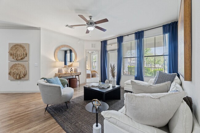 Photo - Kingsland West