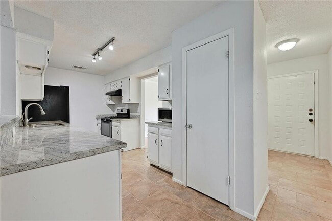 Photo - 3326 Clarksburg Dr