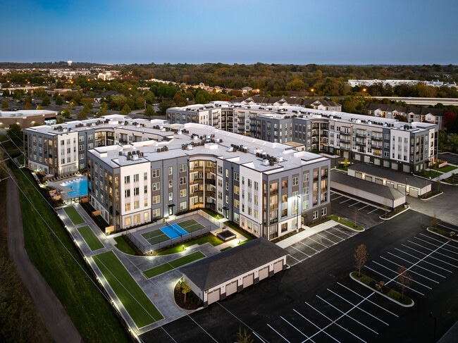 The Hickory at Indian Lake Village