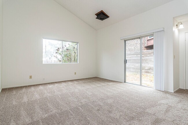 1249 4th St Unidad B