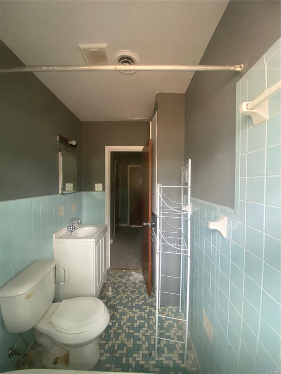 Photo - 2418 Cherry St