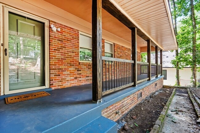 5 bed / 3 Bath Furnished Rental House in Huntsville, AL 35801