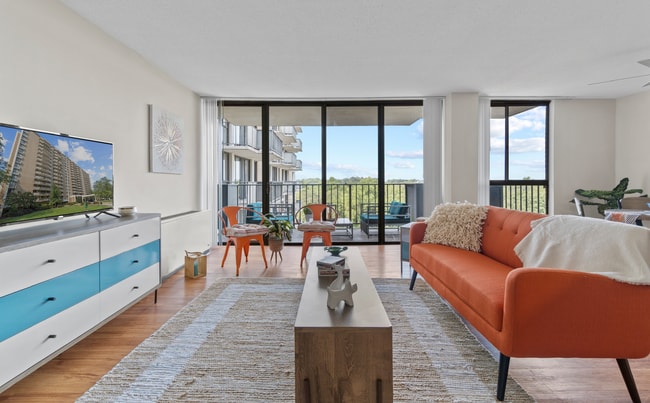 Photo - Westchester Tower Apartments