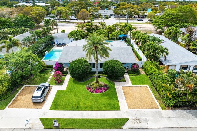 Photo - 342 NE 7th Ave