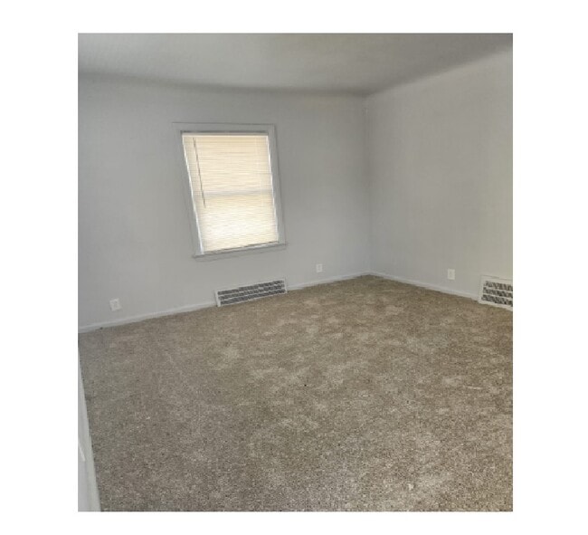 Photo - 19934 Rosemont Ave