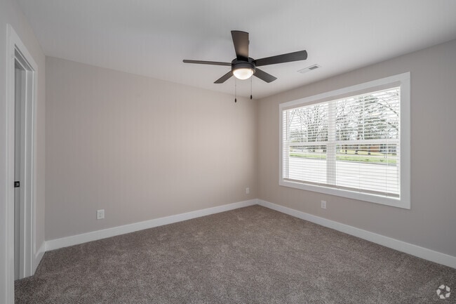 3BR, 3BA - 1,200SF - Third Bedroom