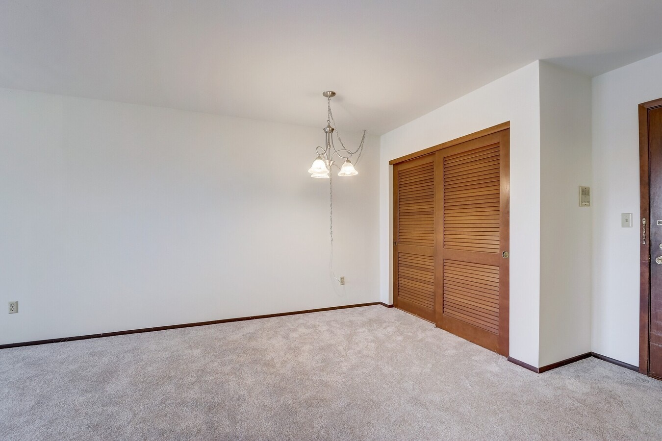 Photo - 4333 N Oakland Ave Unit 306