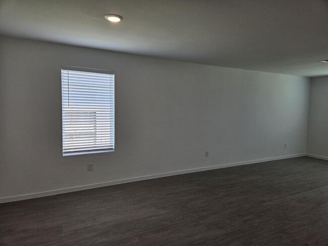 Photo - 10710 Ellerston Rd