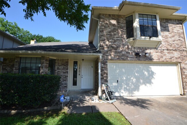 Photo - 12410 Meadow Briar Dr