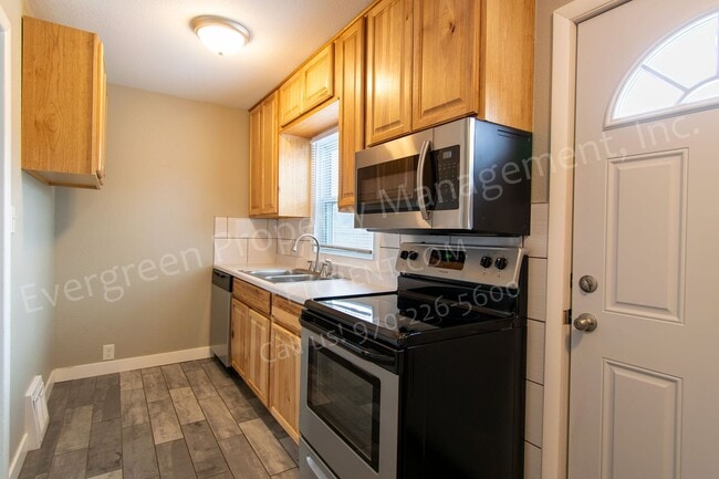 Photo - 207 E Stuart St Unit #2