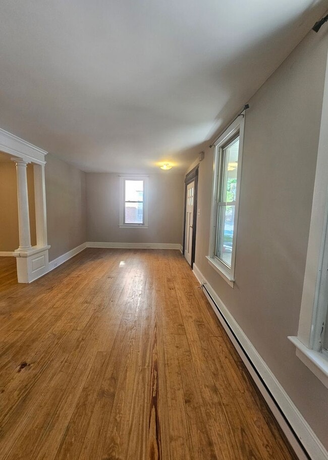 Photo - 320 W Main St