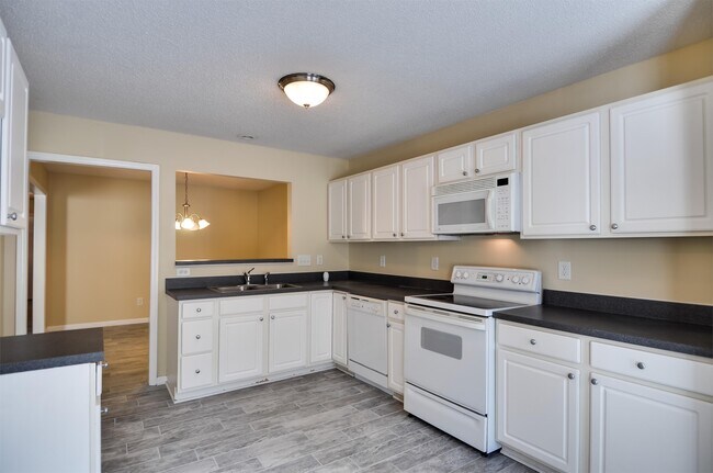 Photo - 1148 Academic Dr