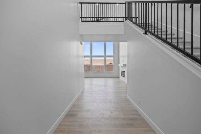 Photo - 646 Grn Mountain Dr