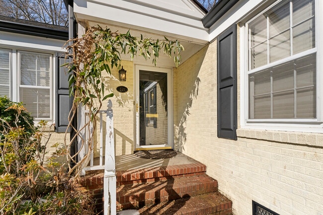 Photo - 221 W Avondale Dr