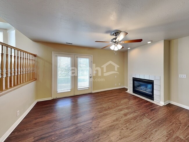 Photo - 1872 W Sir Charles Dr