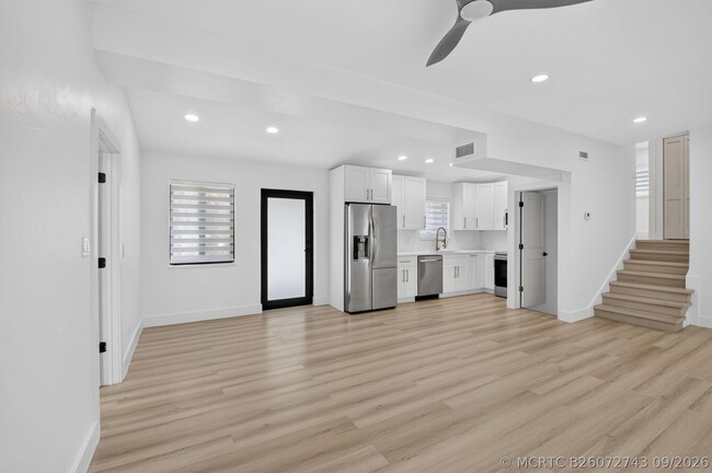 401 NE 15th Terrace