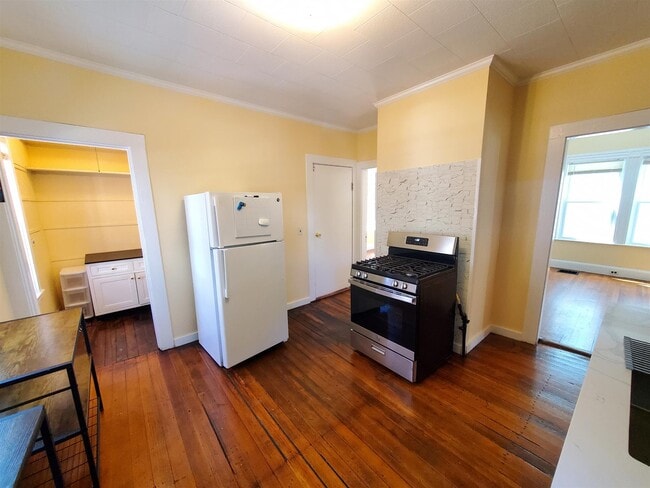 Photo - 32 Claremon St Unit 1