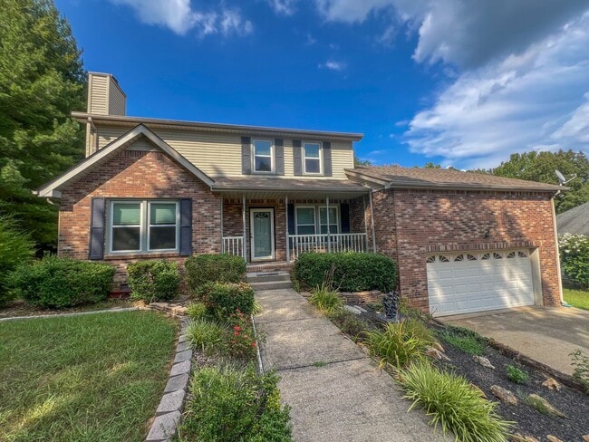 Building Photo - Gorgeous Single-Family Home! Large Deck, B...