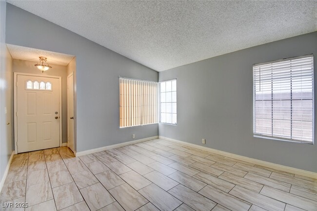 Photo - 7732 Parnell Ave