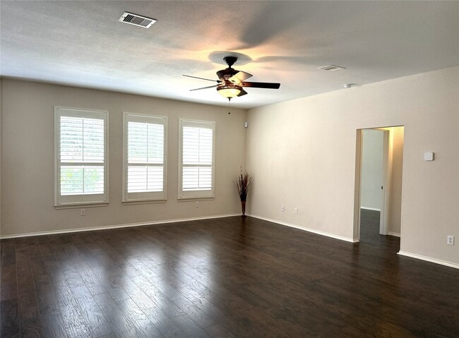 Photo - 1707 Magnolia Lake Ln