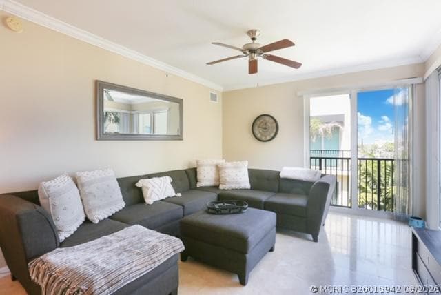 225 NE 1st St Unit 401