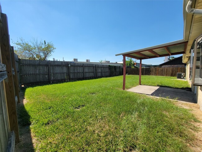Photo - 14822 Sheffield Terrace